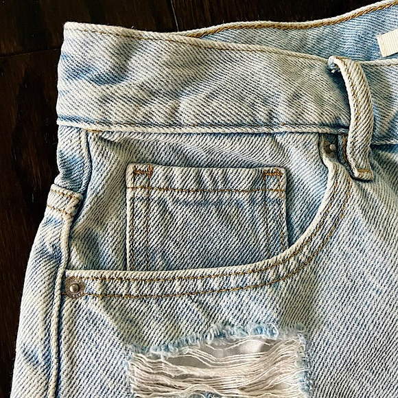 PacSun Vintage High Rise Distressed Cut-Off Jean Shorts - Picture 9 of 15